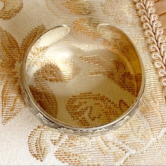 Turkish Silver Cuff Bracelet - Picture 3 of 7